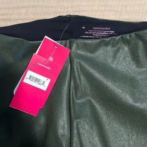 Commando faux leather legging, dark green.